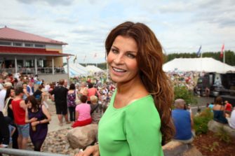 Carola Häggkvist hurmasi helluntailaiset