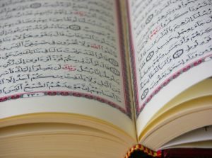 Muslimit julkaisivat oman version Raamatusta