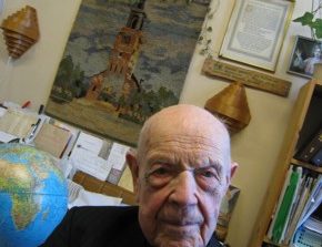 Päivö Parviainen, 98, kiertää yhä Suomea