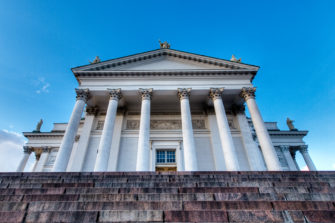 Helluntailaiset ottavat etäisyyttä puheisiin piispaboikotista