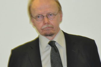 Arkkipiispa Kari Mäkinen perusti köyhyysryhmän
