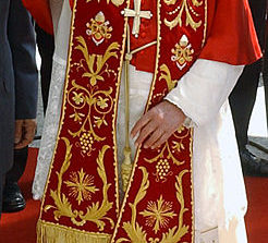Paavi julkaisi jatko-osan huippusuositulle Jeesus-kirjalleen