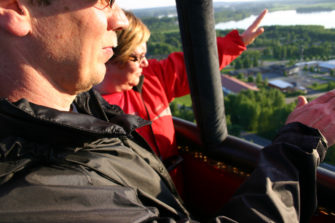 Ikaalinen siunattiin kuumailmapallosta käsin