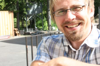 Raamattuopiston teologilinjalla harjoitetaan myös hartautta