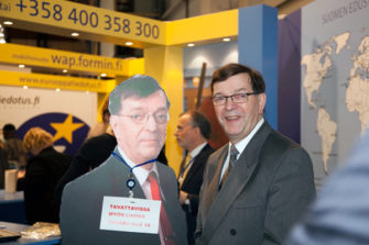 Paavo Väyrynen: Euroalueesta irrottautuminen hirttosilmukkaa parempi vaihtoehto