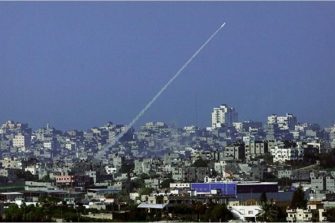 Rakettitorstai kärjisti vastakkainasettelun Gazassa  Israel nostaa valmiuttaan maaiskuun