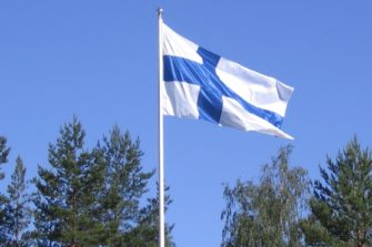 Arkkipiispa Mäkinen saarnaa itsenäisyyspäivänä
