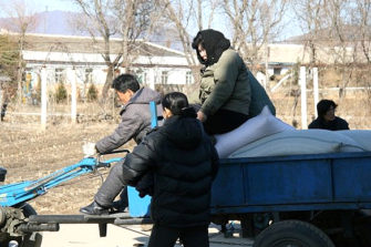 Pohjois-Korean avustaminen jatkuu ohjusuhan varjossa