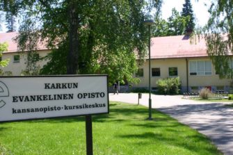 Karkun evankelisen opiston lukio yo-vertailun kärkinousija