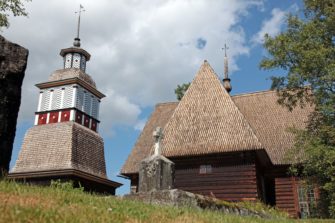 Voro iskee harvoin kirkkoon