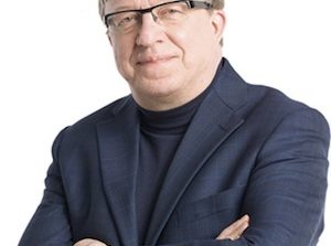 Puoluesihteeri Timo Laaninen: Teologian opinnot toivat henkiset liperit