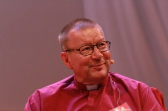 Eero Huoviselle Lauri Jäntin säätiön kunniapalkinto
