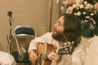 John Lennonin ampunut mies kertoo nyt Jeesuksesta vankitovereilleen