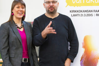 Kirkkokansan raamattupäivä kutsuu Jumalan valtakunnan äärelle
