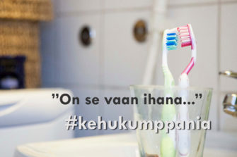 Parisuhde paranee kumppania kehumalla