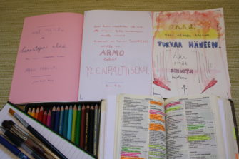 Bible journaling rikastuttaa hengellistä elämää