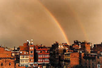 Nepalissa kaivataan rukouksia