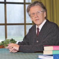 Matti Väisänen vihitään Luther-säätiön piispaksi