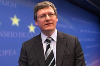 EU-komissaari Lázló Andor: Kerjäläisongelma ei ratkea nopeasti