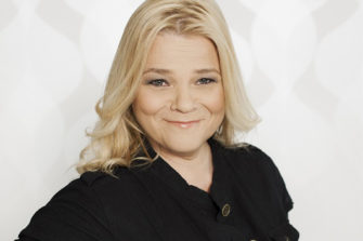 Tiina Antturi Suomen World Visionin uusi toiminnanjohtaja