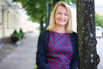Kehitysjärjestöt luovuttivat avoimen kirjeen Toivakalle