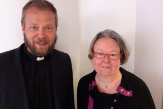 Irja Askola Radio Dein Laajasalossa: ”Vihapuhe sattuu”