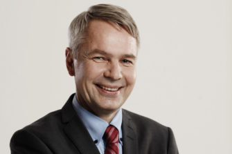 Kristillisen rauhanliikkeen palkinto Pekka Haavistolle