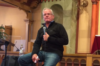 Bill Hybels antoi neuvoja suomalaisille seurakunnille