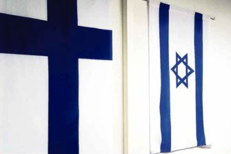 Israelin lippuja poistettu seurakuntien seiniltä