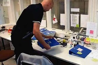 Valtio vei palkkarahat – uusi ura urkeni