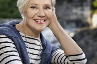 Sari Savela Seurakuntalaisen päätoimittajaksi