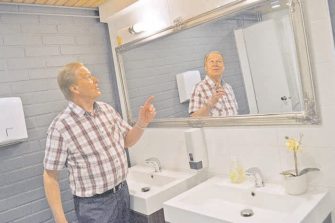 Onko seurakunnan vessan kunnolla väliä?