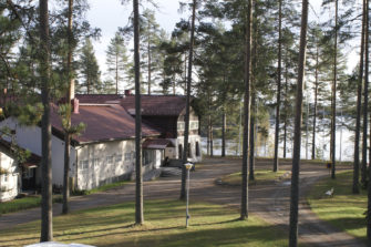 Kirkon ympäristökasvatuspalkinto Partaharjun toimintakeskukselle