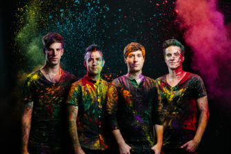 Hawk Nelson – Timantteja tuhkan seasta