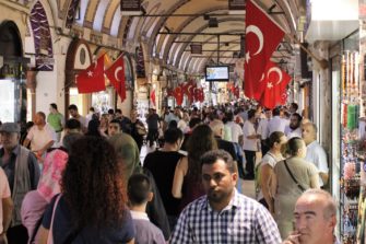 Kristillinen media rohkaisee Turkin kristittyjä