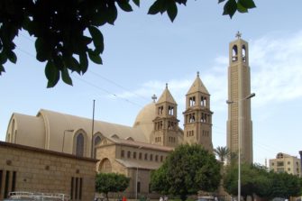 Kymmeniä uhreja ISISin pommi-iskuissa palmusunnuntaina Egyptissä
