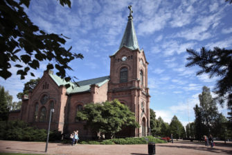 Lapuan hiippakunnan tuomiokapituli: Jyväskylän seurakunnan sakraalitiloja ei avata samaa sukupuolta olevien parien vihkimiseen