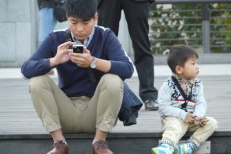 Naistenohjelmia Kazakstaniin, mobiilisovelluksia Kiinaan, Mongoliaan ja kotimaahan