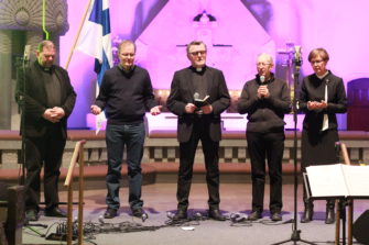 Juhlavuosi 2017 alkoi rukouksella Turussa