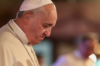 Paavi Franciscus näyttäytyy tämän päivän reformaattorina