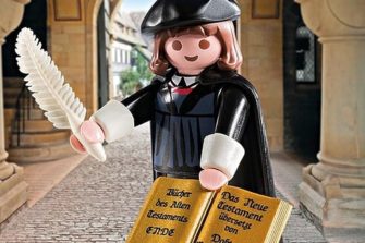 Martti Luther on kaikkien aikojen myydyin Playmobil-leluhahmo
