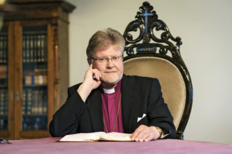 Piispa Samuel Salmi siirtyy eläkkeelle