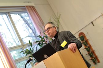 Kirkkoherra Sammeli Juntunen: Kirkon tarina on eri kuin muun yhteiskunnan valtavirta