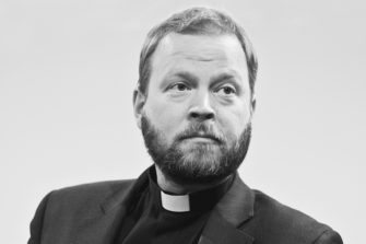 Piispa Teemu Laajasalo: Pyydän anteeksi kaikilta