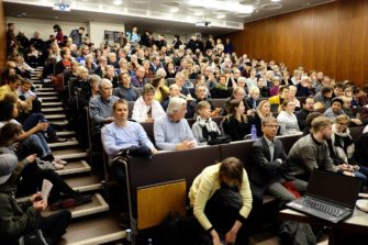 Veritas Forumit ovat saaneet monet ajattelemaan, että usko ja tiede sopivat yhteen