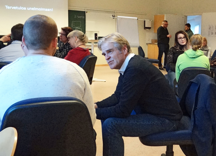 Toimisto sihteeri suihin