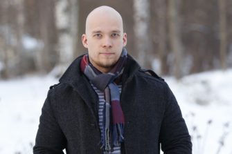 Hulluinhuonelaisen olohuoneessa