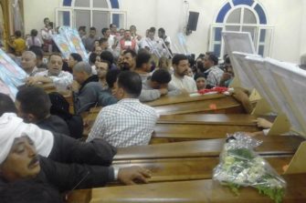 Libyassa teloitettujen koptikristittyjen ruumiit palautettiin Egyptiin
