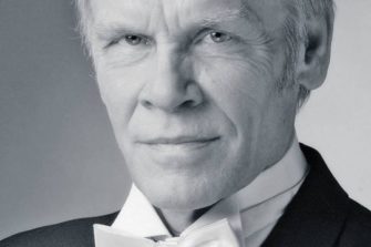 Jorma Hynninen avautui edesmenneen poikansa sukupuolisesta suuntautumisesta saamastaan palautteesta: ”Äkkipikaisen savolaisen sappi kiehahti”