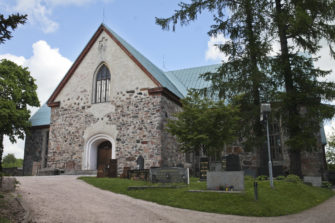Suomen Ympäristökeskus palkitsi Joensuun ja Kirkkonummen seurakuntayhtymät Hinkuteko-palkinnolla